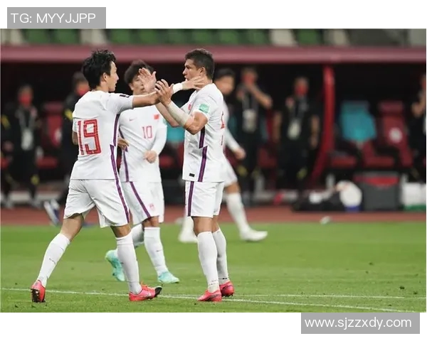 中国足球队在友谊赛中以19比0大胜关岛队创造历史新纪录