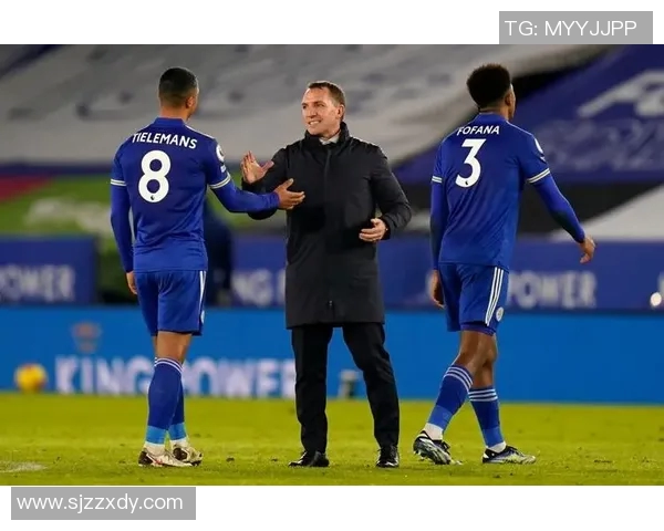 般尼茅夫迎战曼联激战英超赛场谁能笑到最后 般尼茅夫迎战曼联激战英超赛场谁能笑到最后