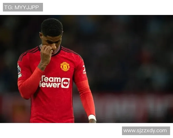 曼联宣布解雇滕哈赫，球队迎来新的战术调整