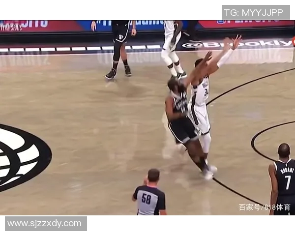 老鹰对决雄鹿字母哥垫脚事件引发热议与争议