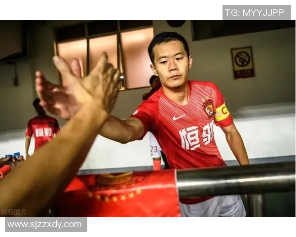 国安与恒大激战正酣球迷热议下载赛事精彩瞬间与精彩回放 国安与恒大激战正酣球迷热议下载赛事精彩瞬间与精彩回放